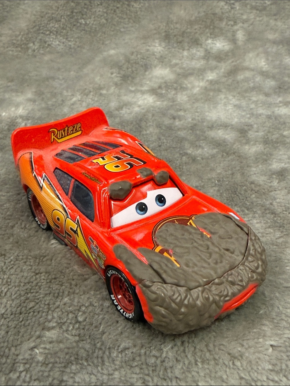🏎️ Disney Pixar Cars Final Lap Muddy Lightning McQueen Mattel Diecast